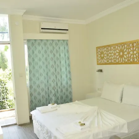 Otel Park 3*